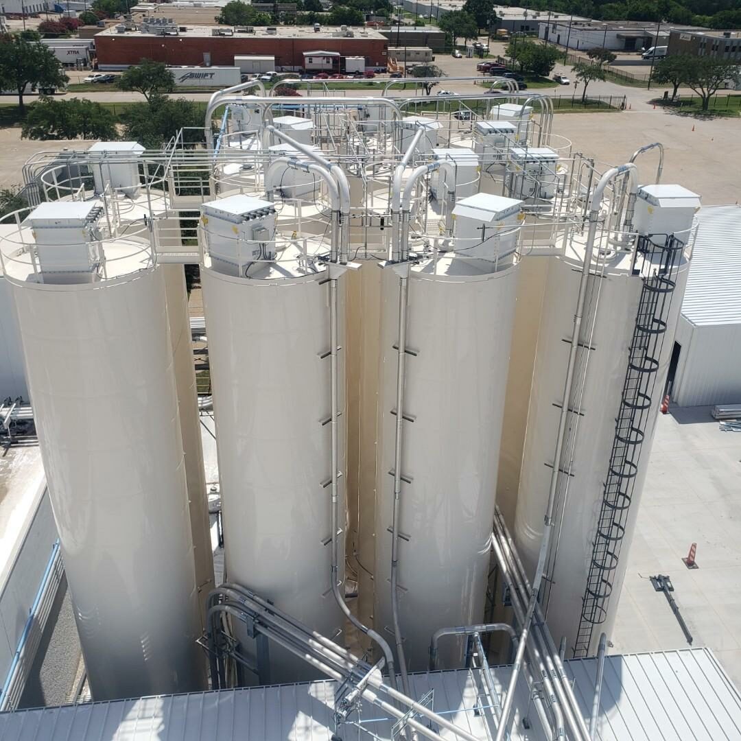Bulk unloading and storage system