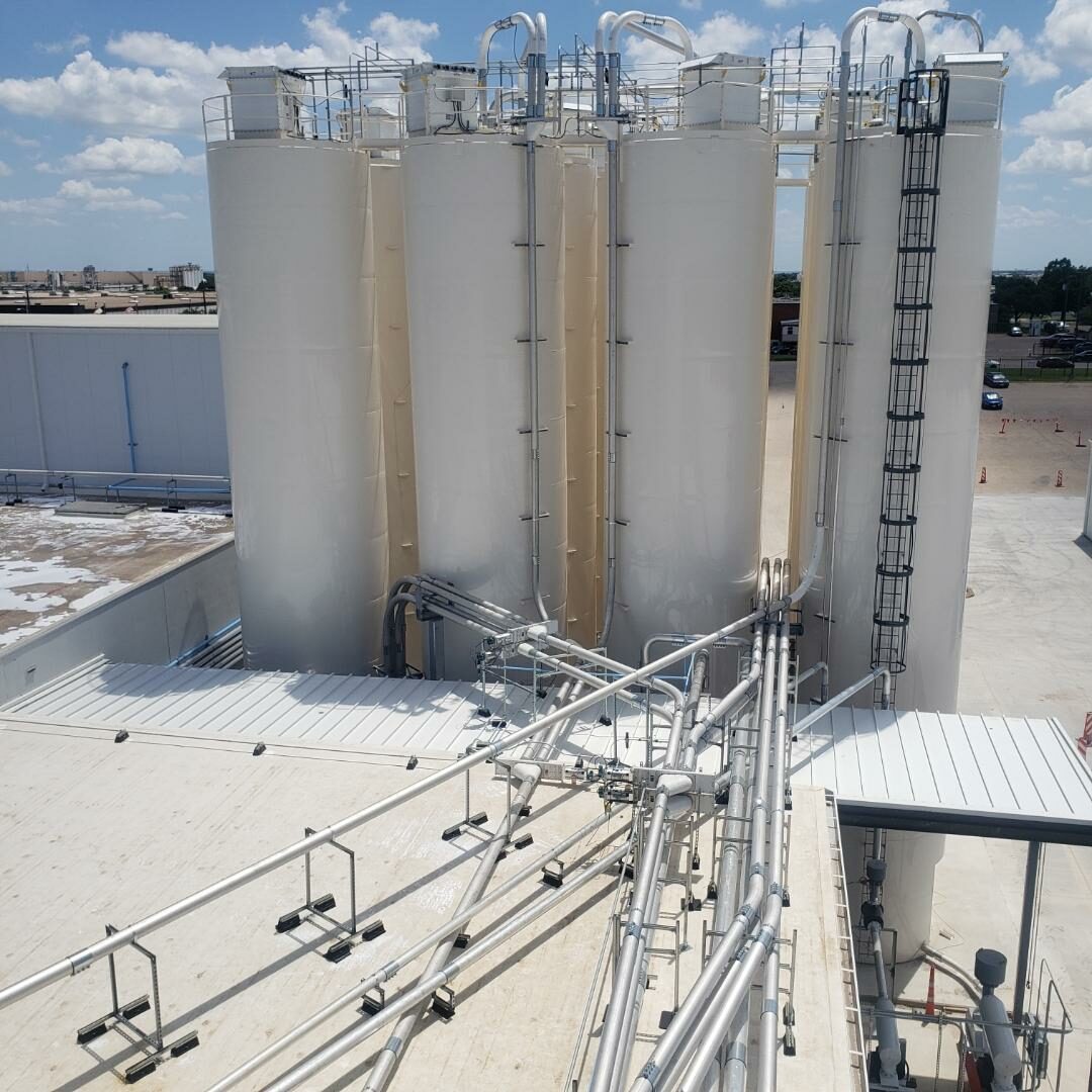 Bulk unloading and storage system